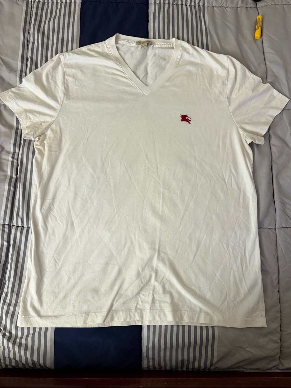 Men's Burberry cream V-Neck Tee with Red Logo